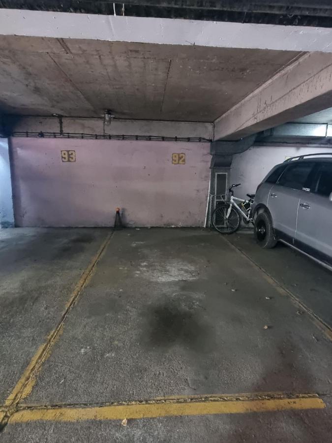 Hawaii- 2 Bdr, Arena, Sava Centar, Free Parking Leilighet Beograd Eksteriør bilde