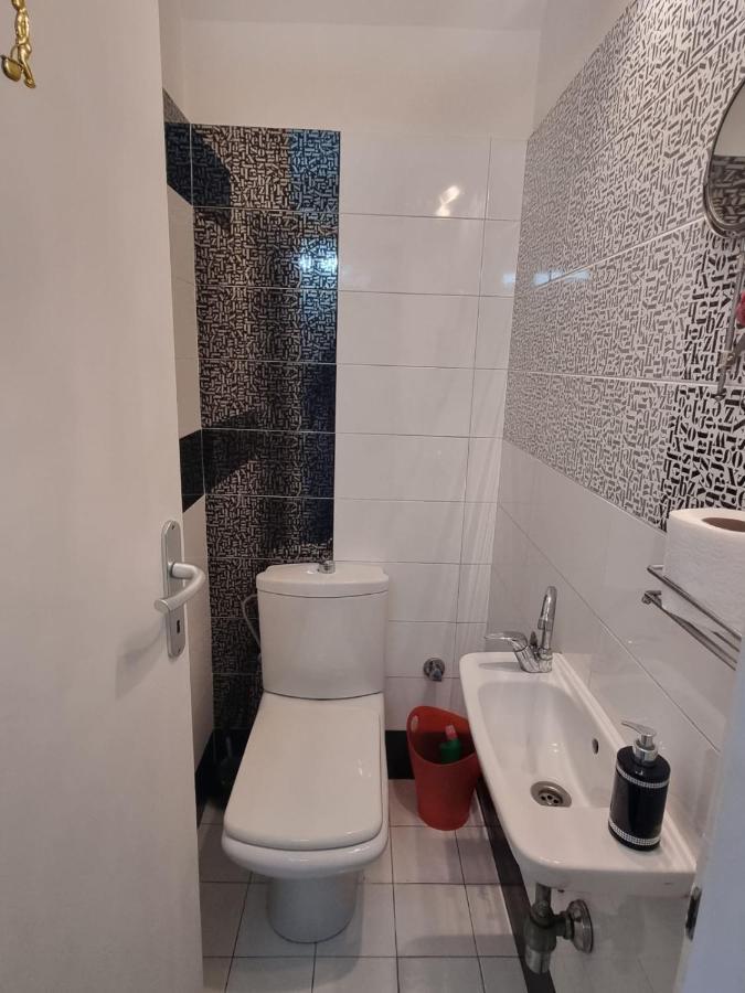 Hawaii- 2 Bdr, Arena, Sava Centar, Free Parking Leilighet Beograd Eksteriør bilde