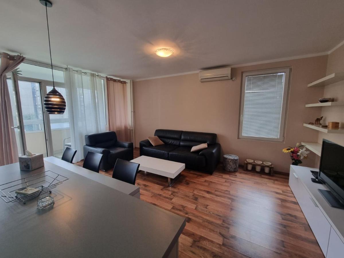 Hawaii- 2 Bdr, Arena, Sava Centar, Free Parking Leilighet Beograd Eksteriør bilde